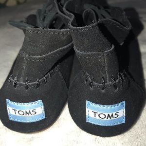 Toms shoes never worn. Women’s size 7.5